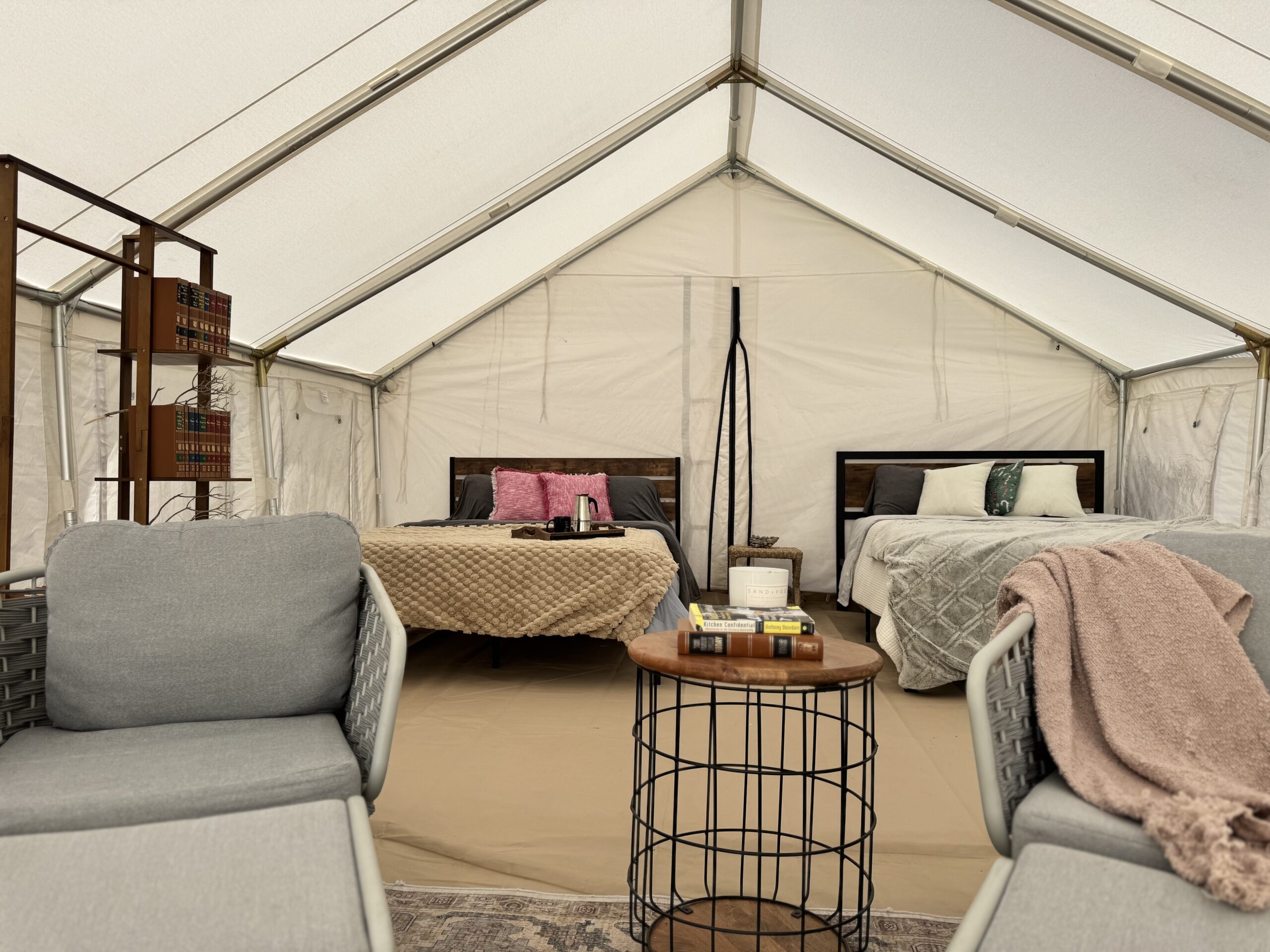 King safari tent