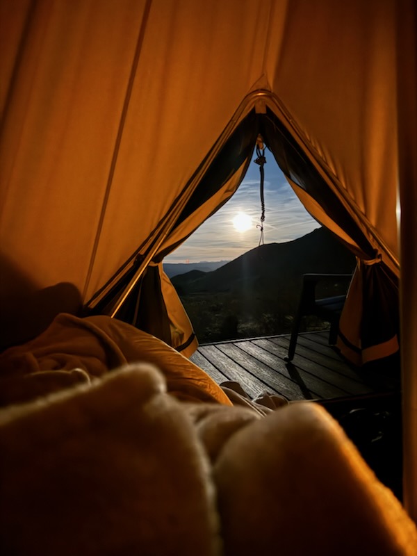 Desert den, a canvas tent for two with gorgeous views of the sunset and sunrise
